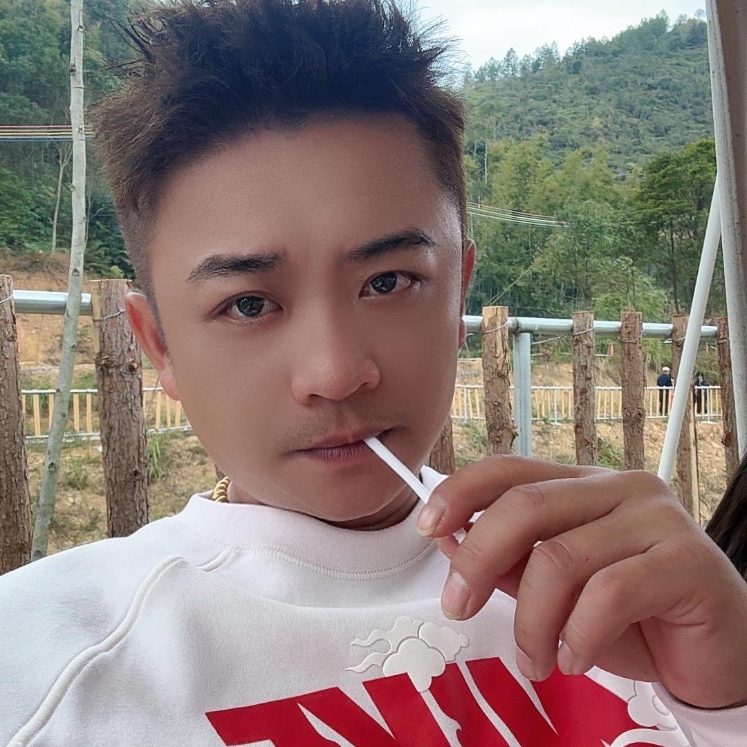 Feng。