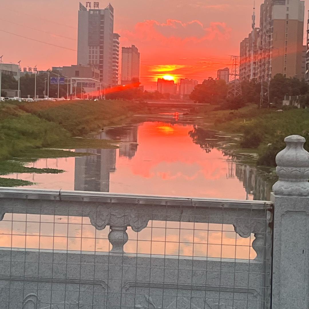 小城观察员阿辉