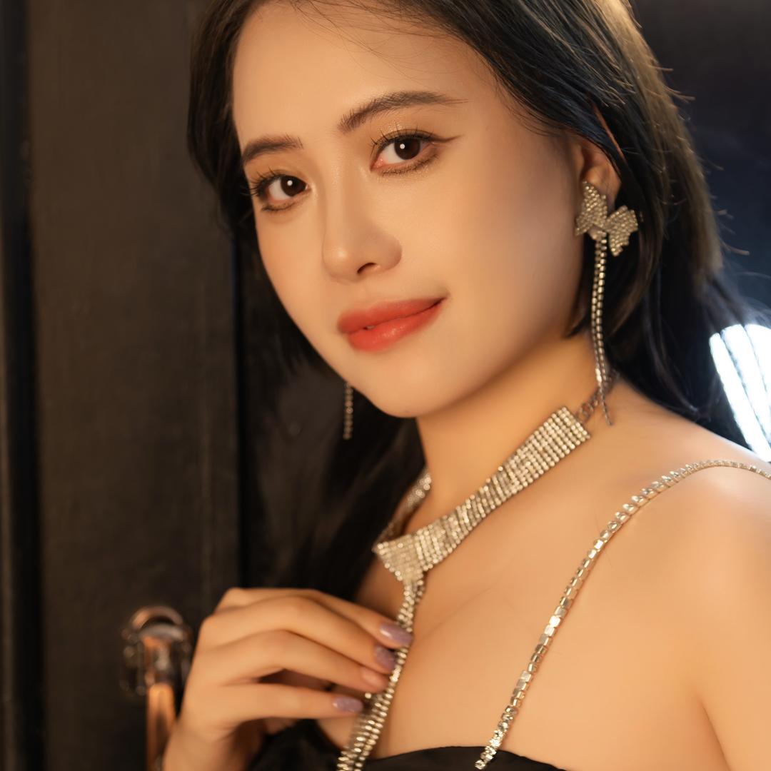 @袁玮.