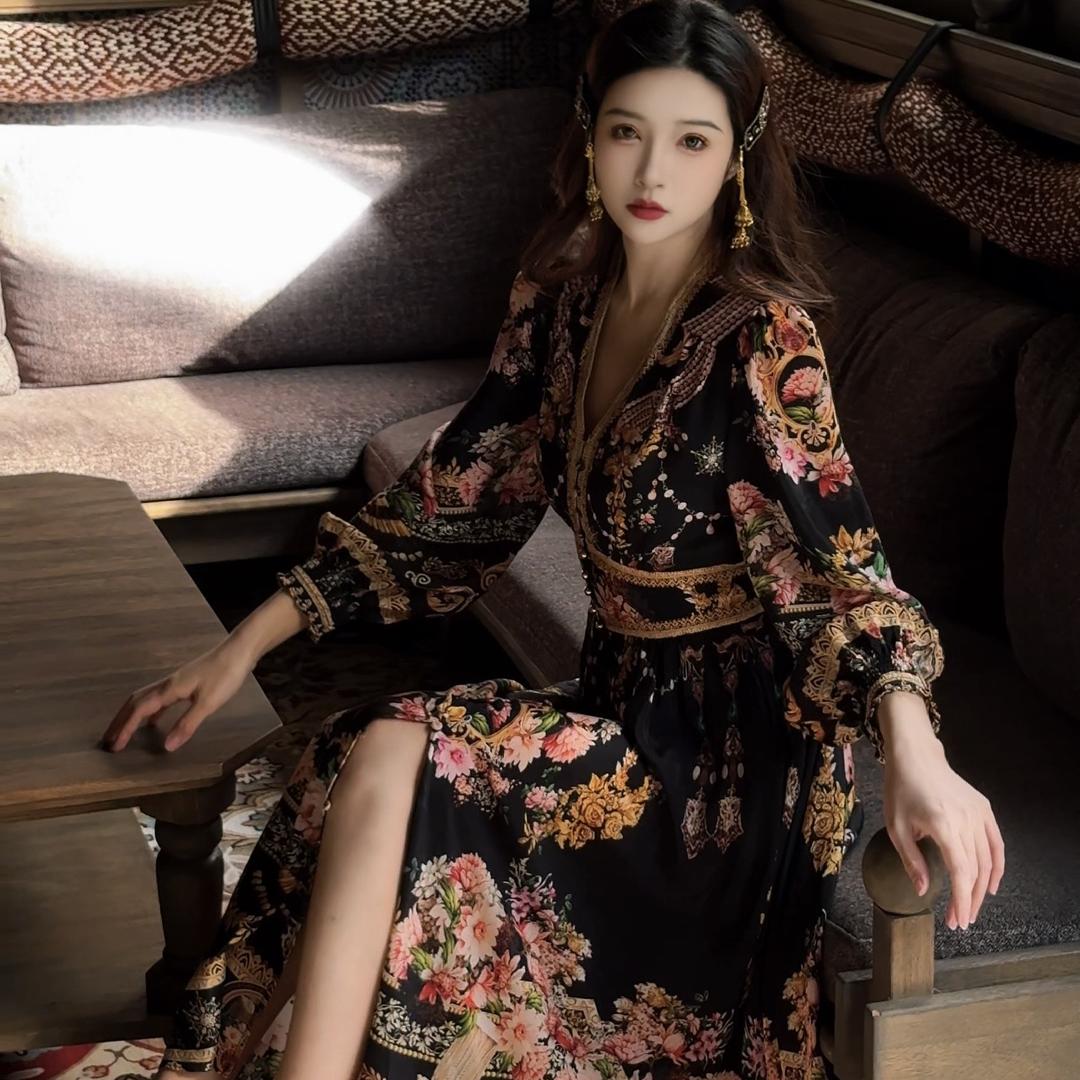 伊瑶轻奢桑蚕丝服饰
