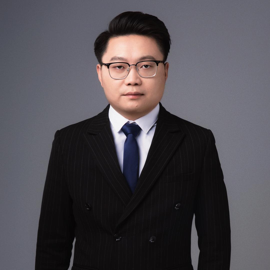 信阳律师何文真