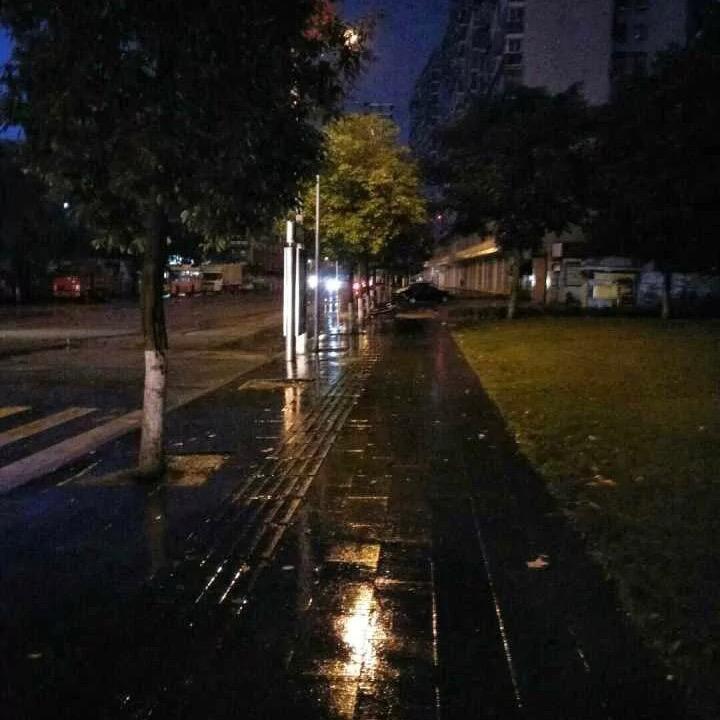 雨夜