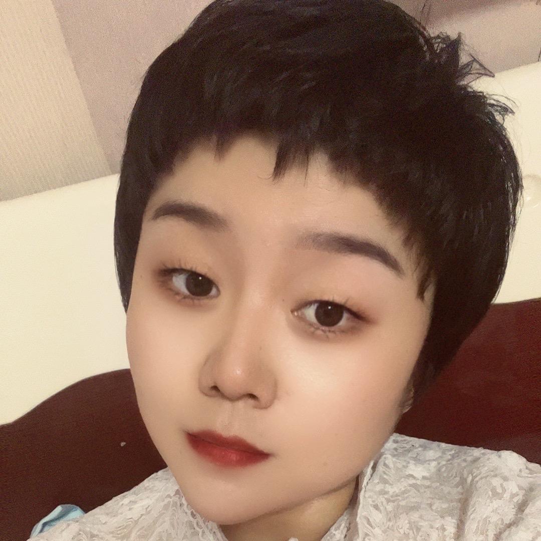 伊伊