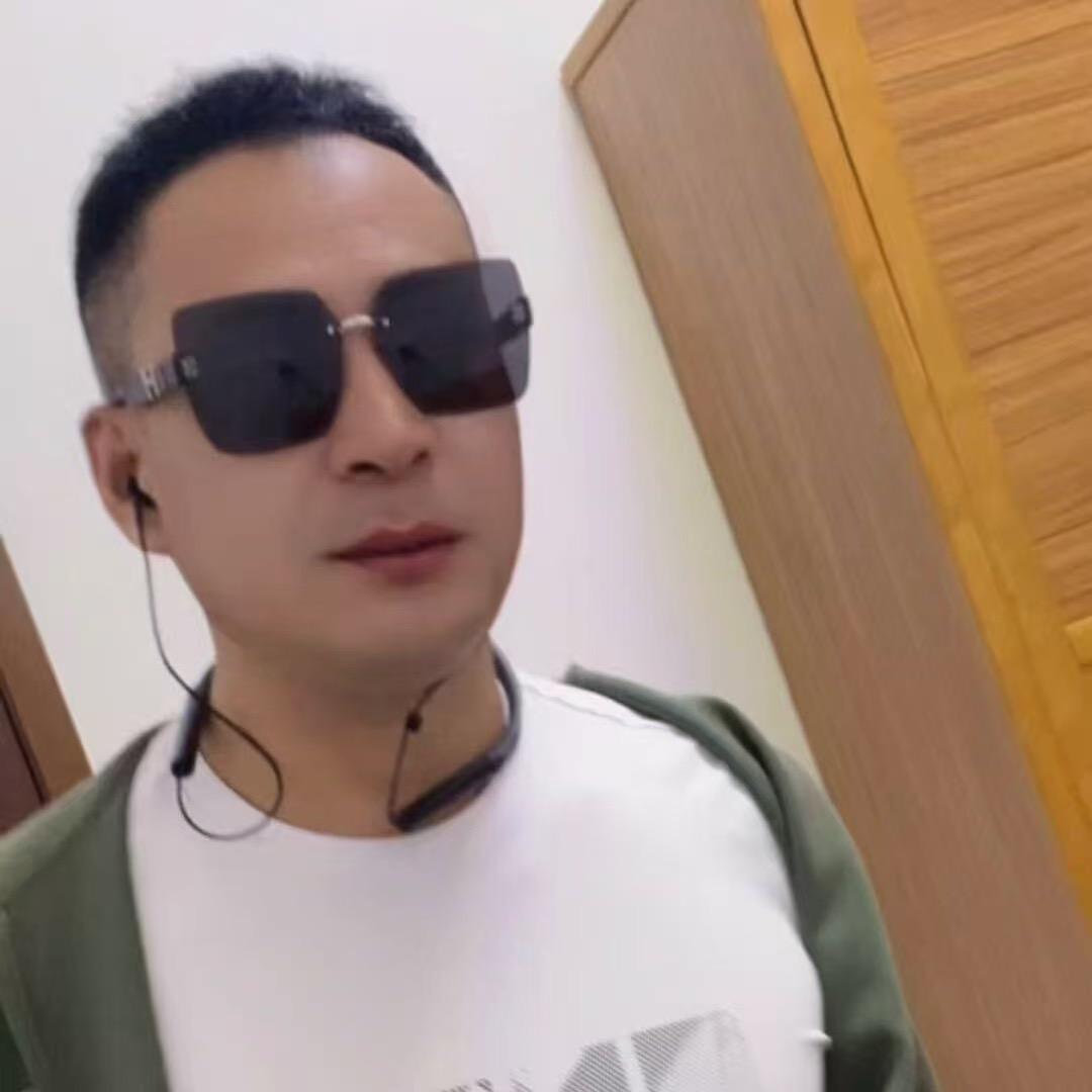 落单的鸳鸯！