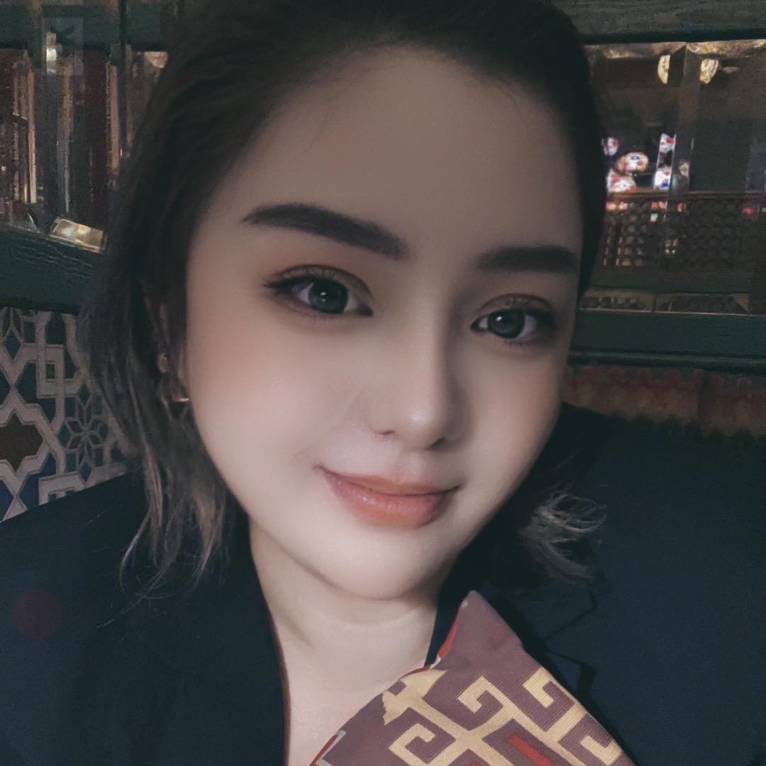 伊犁姑娘🖤