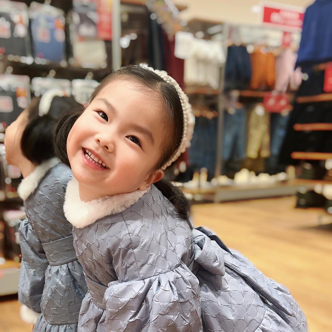 小沫奶奶做衣服