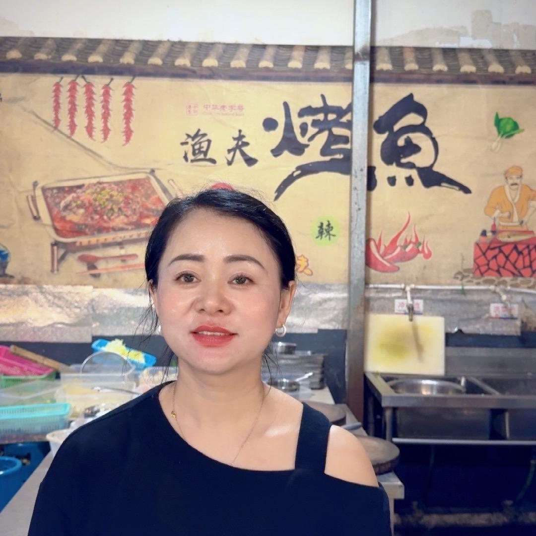 陈萍萍螺蛳粉火锅霞姐