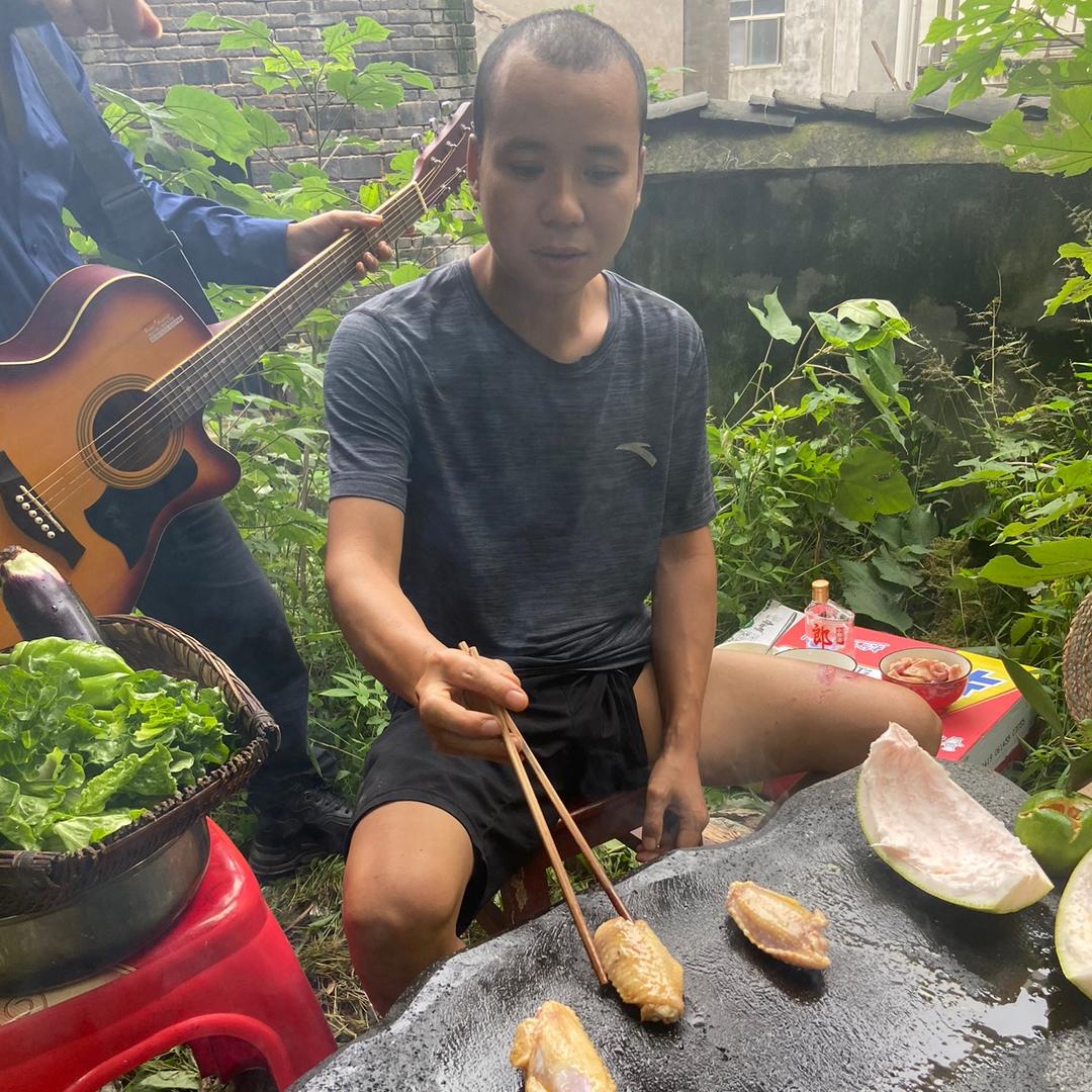 锅烧红