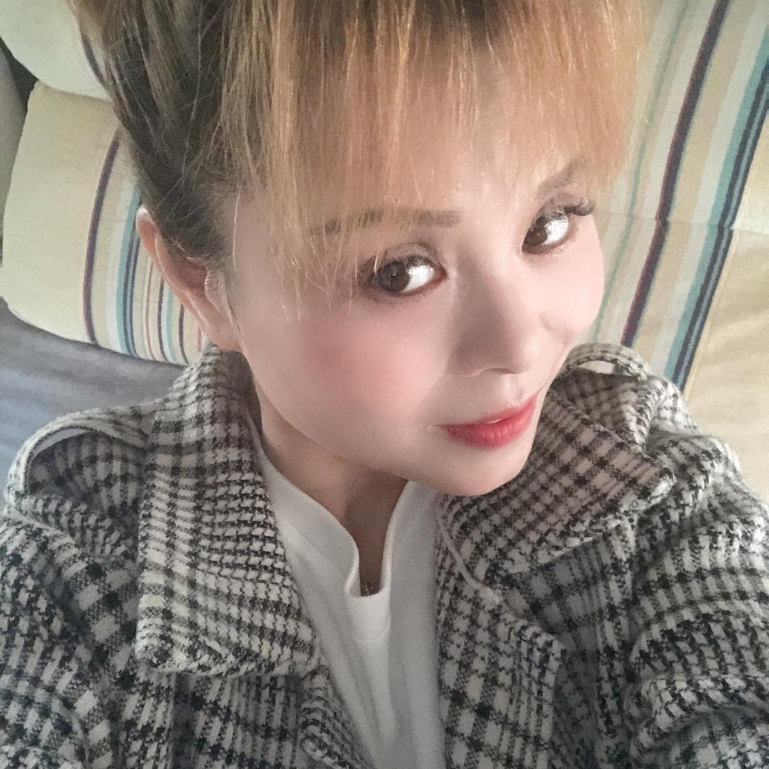 吃喝玩乐~彩红妹妹