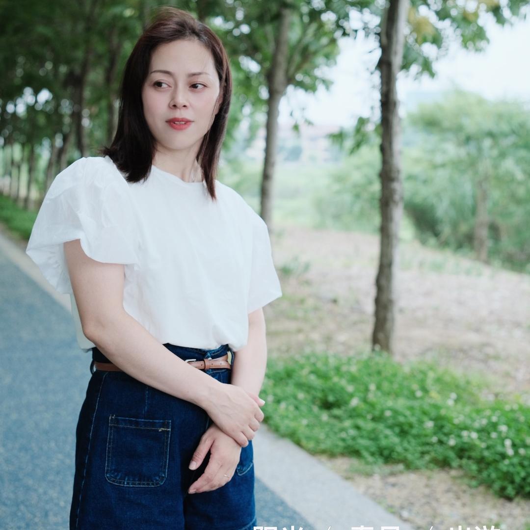 卖珠宝的～小姐姐