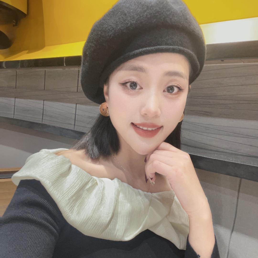 苏小姐奢品婚纱.蔓莎礼服主理人