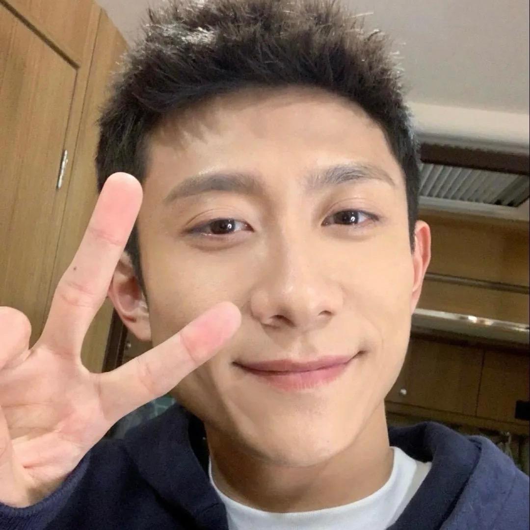 ￴ ￴ ￴ ￴ ￴￴ ￴