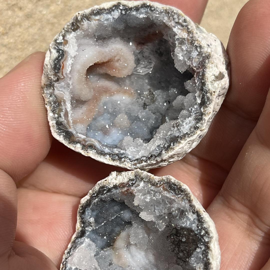 有你晶洞摆件