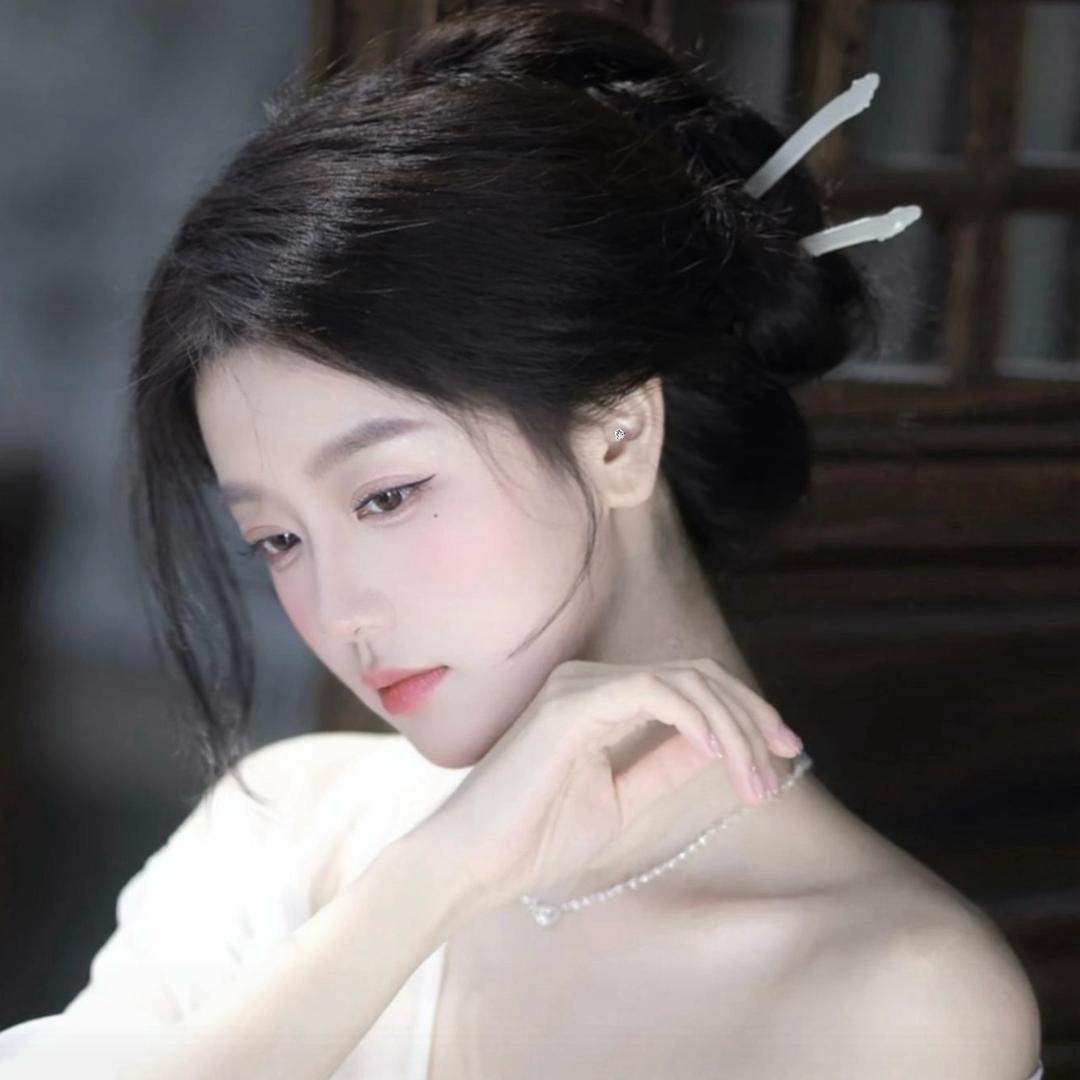 蓝桉姐姐