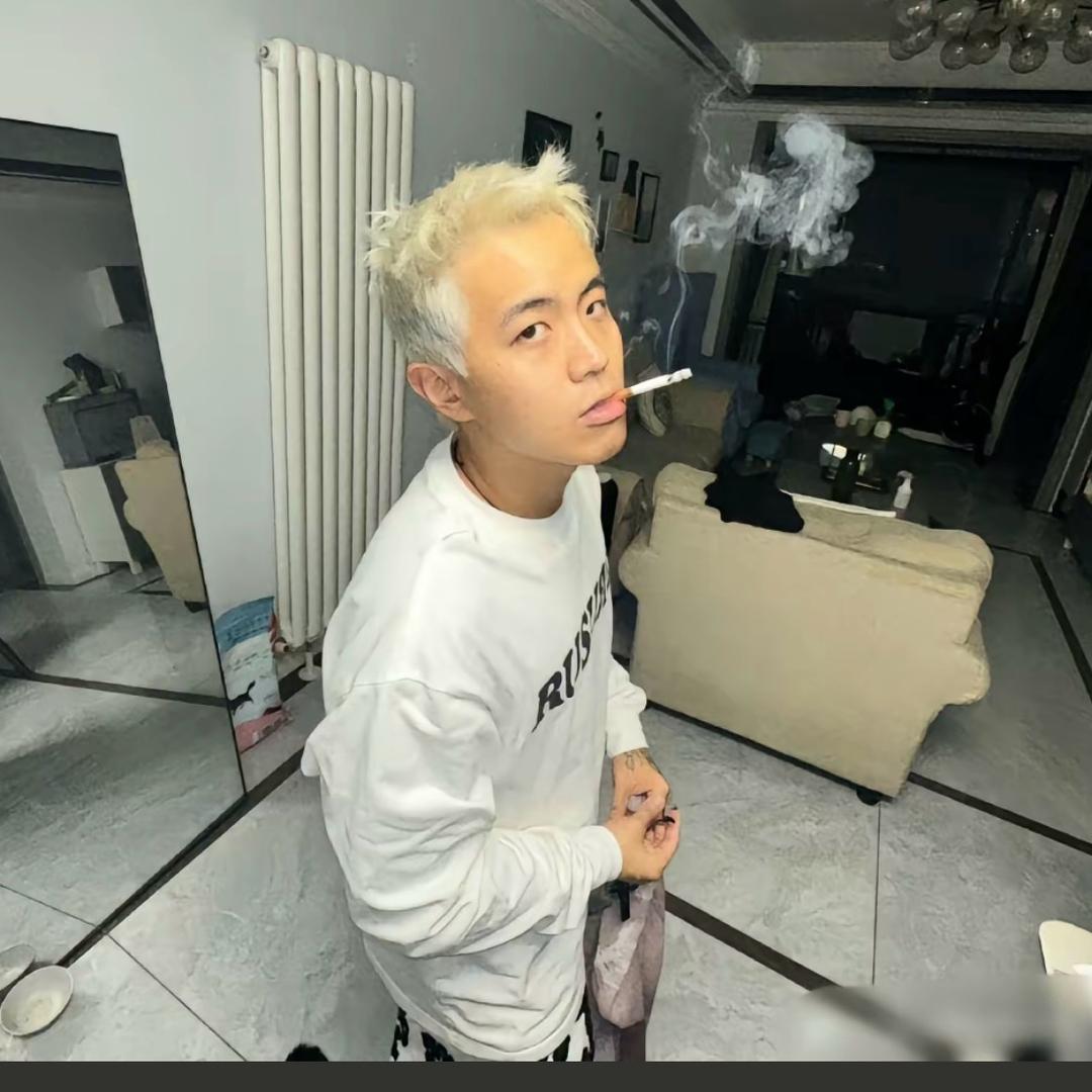 忧郁的小羊🐏
