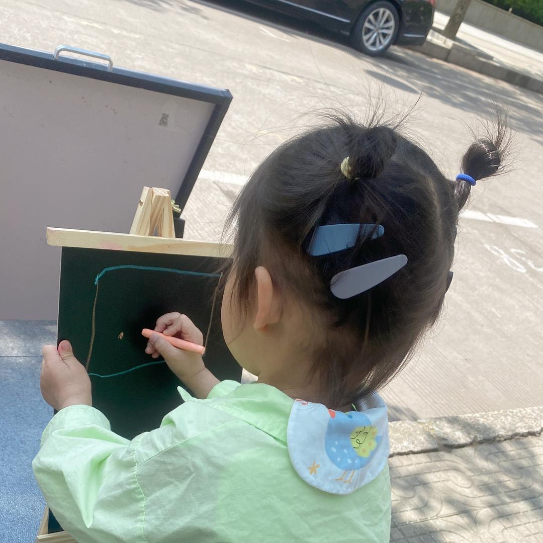 嘟嘟瞳瞳的麻麻