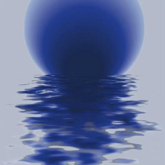 一十三日的月球是蓝色的