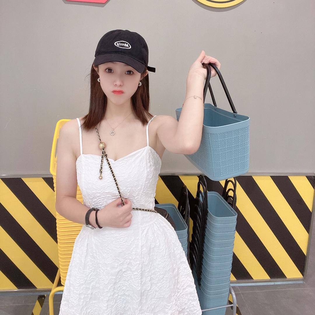 王小君❤️