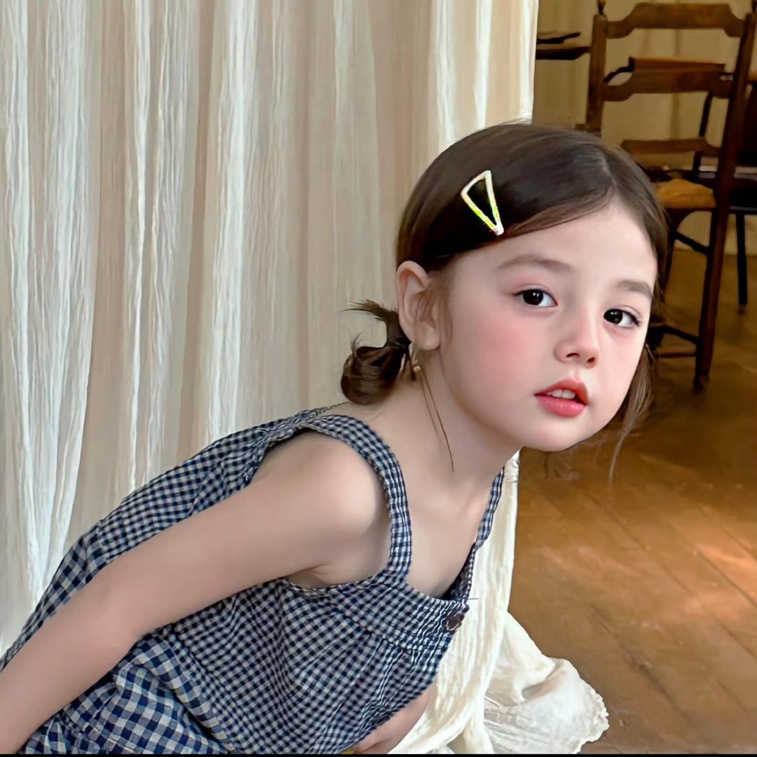 Yhui-.