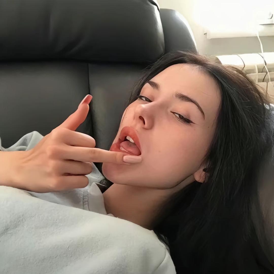 、