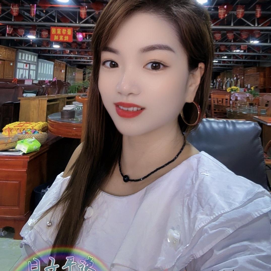 东兰县豪华家居店
