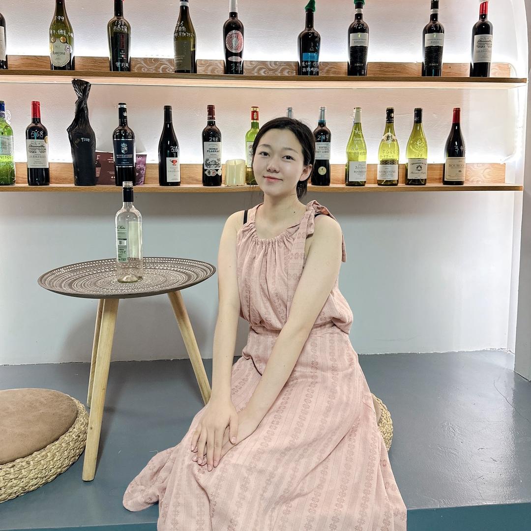 勐海县月摇黄金珠宝商店