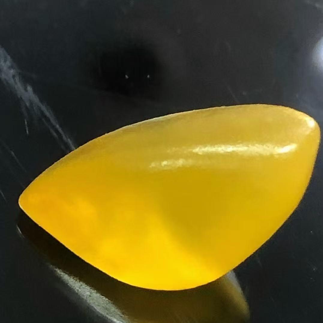 石缘金丝玉