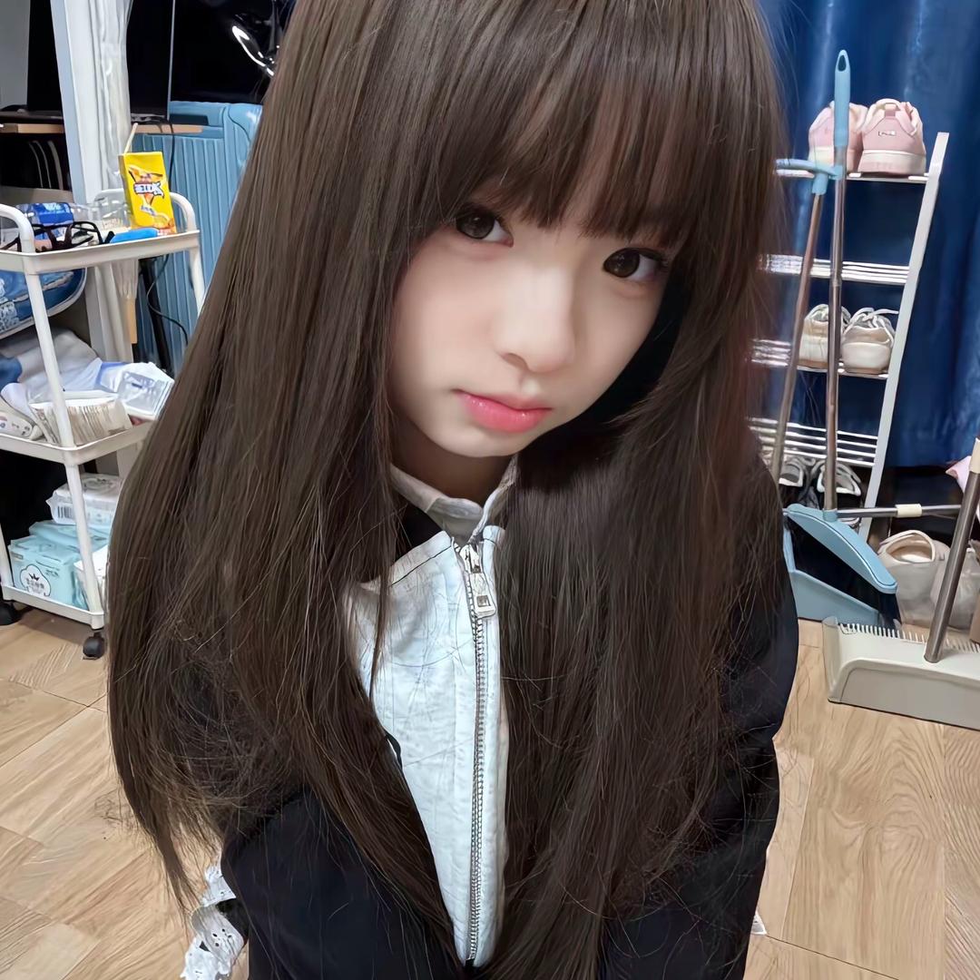 她有胃病总爱哭、