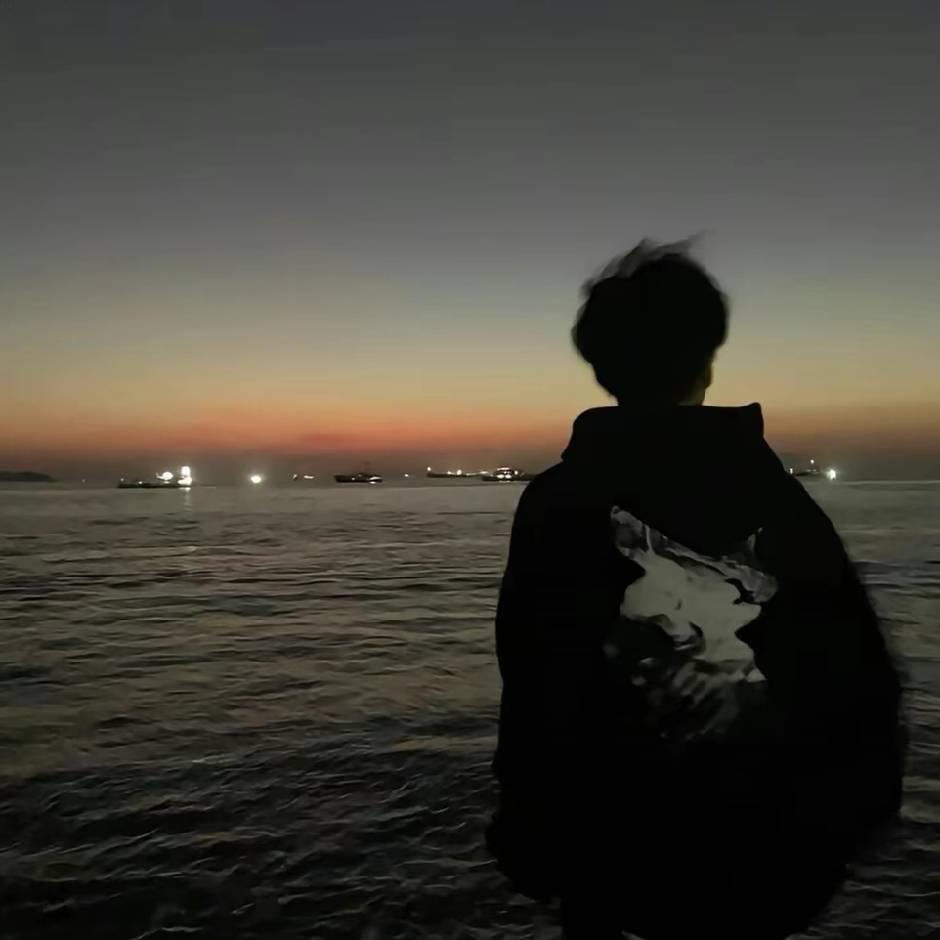 小赵：.
