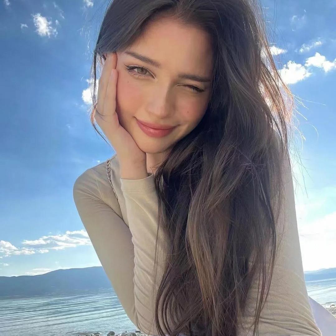 女明星！