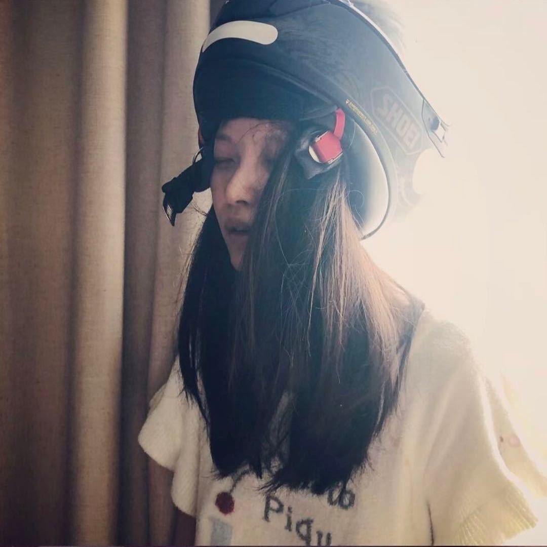 -   刘芯彤彤