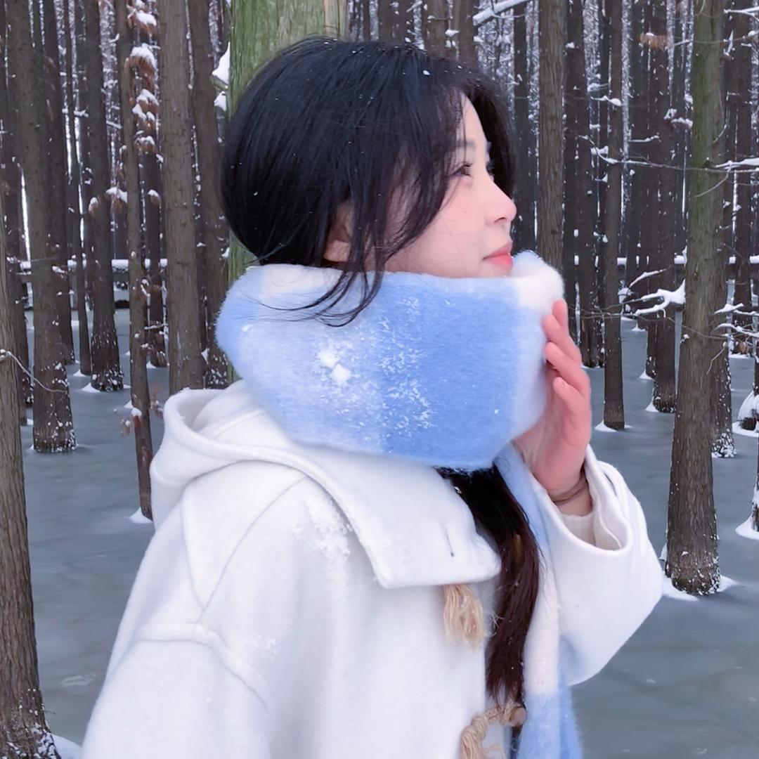 梦梦.