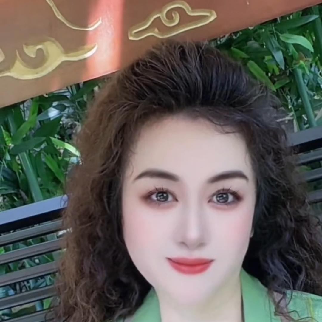 上海女人世界服饰