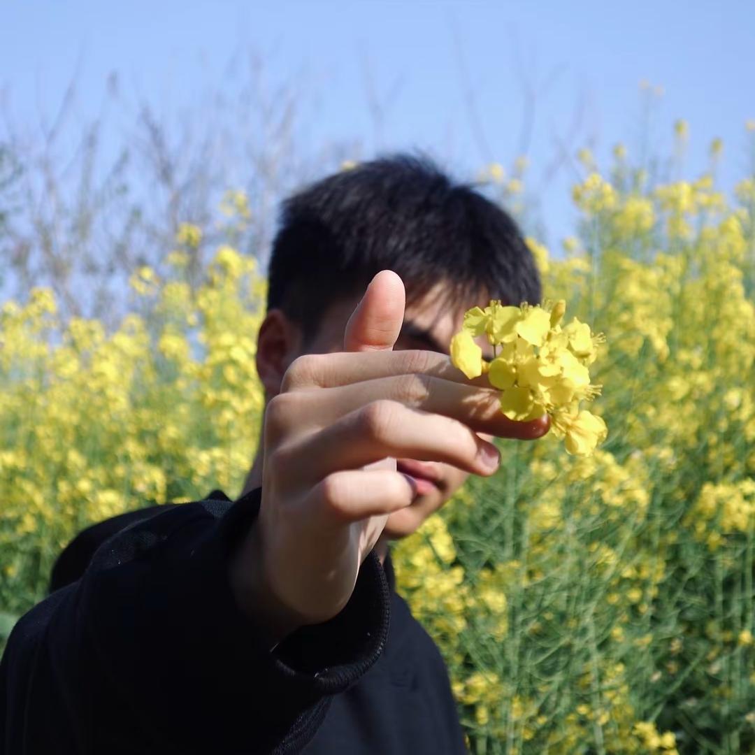 四儿。