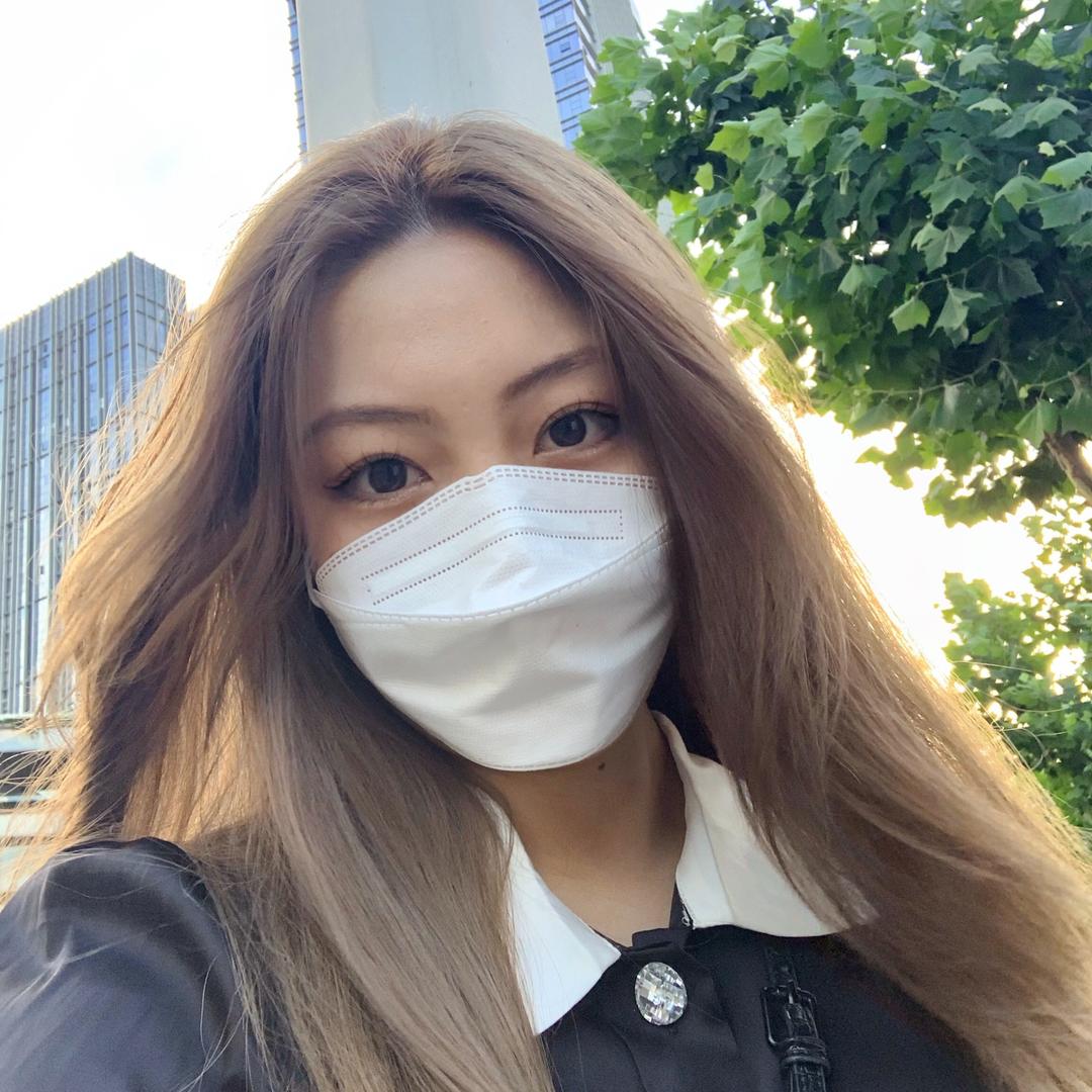 自嗨姐妹@抖音