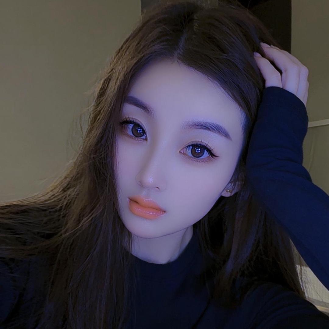 @✨L💕