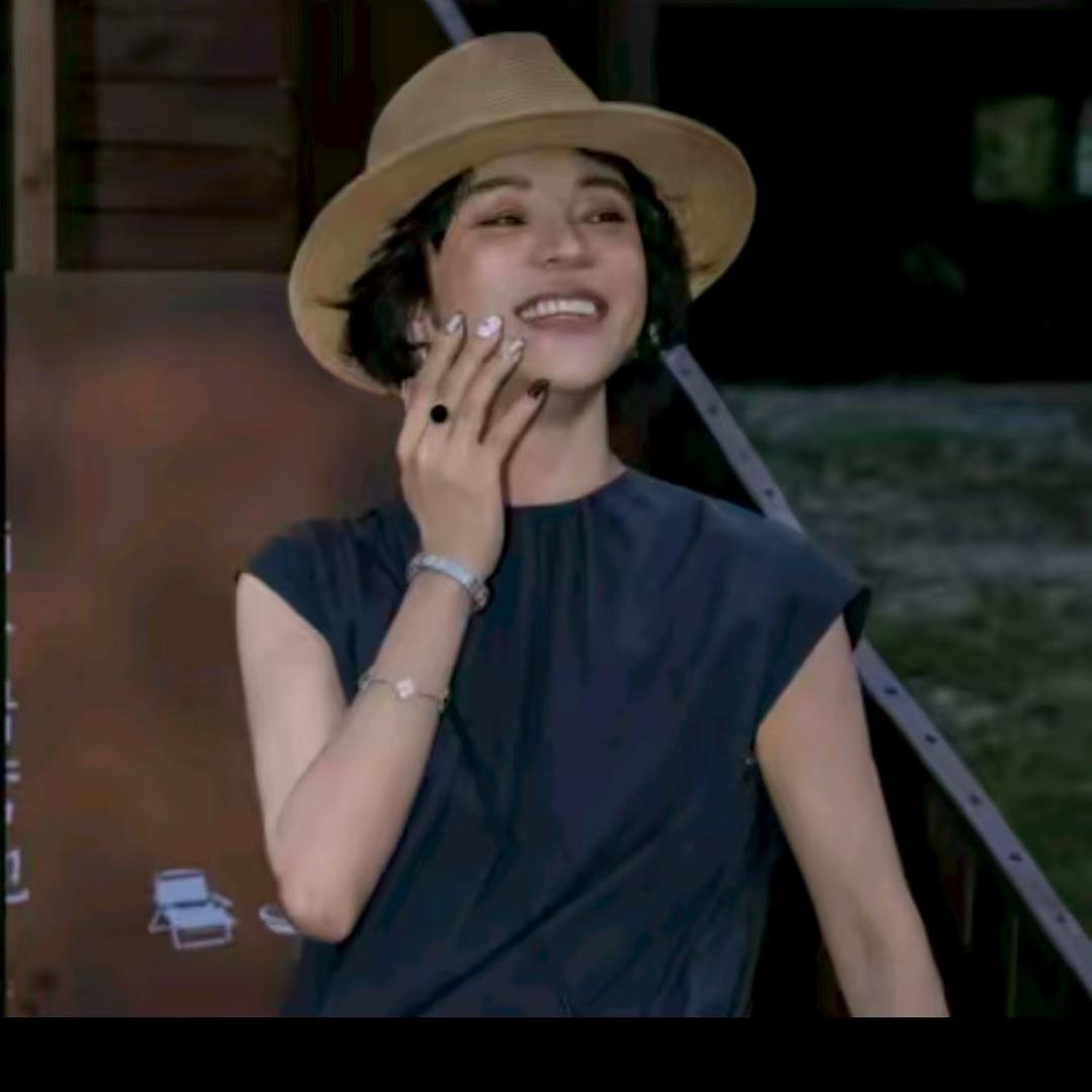 丽霞服装 (轻奢穿搭)