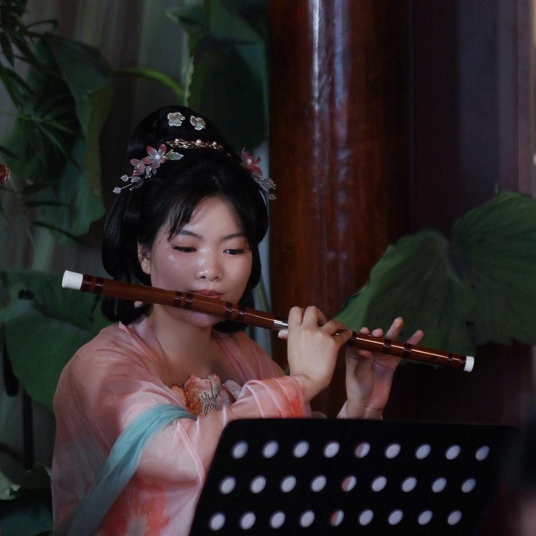和雅乐吹好笛子