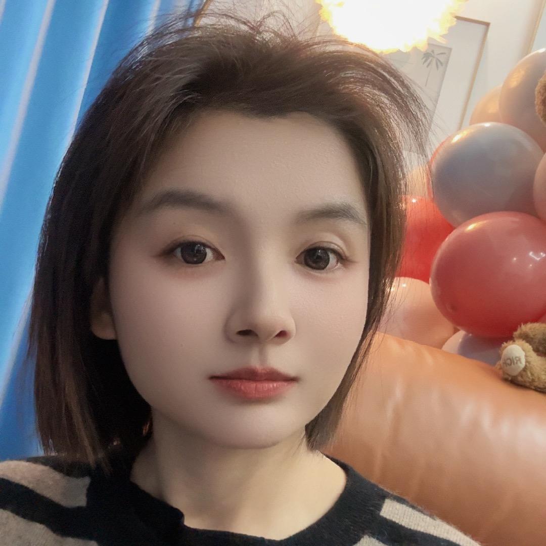 范范（）