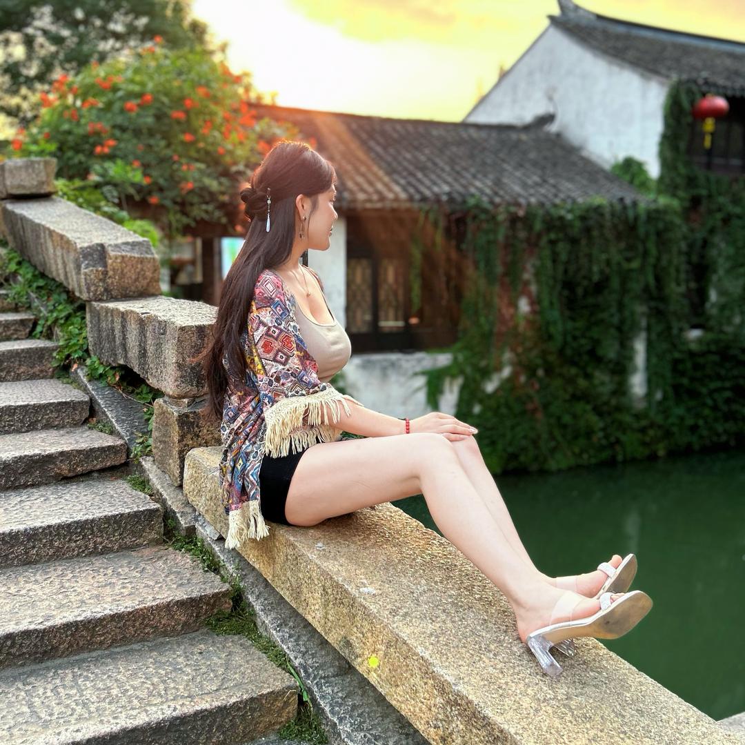 🌞白羊女🌞👩‍❤️‍💋‍👩