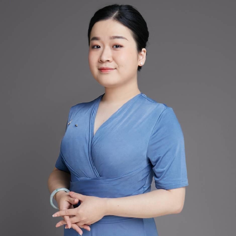 张泓美