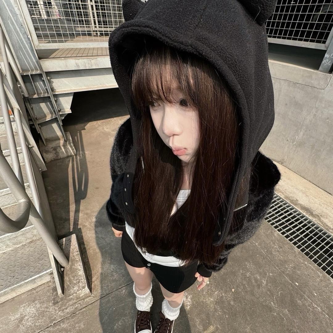 么喔莫^