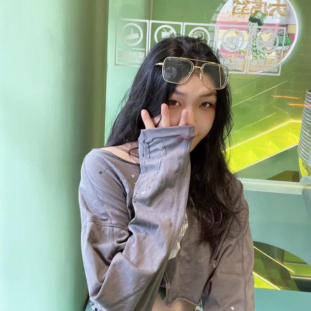 吃吃吃發