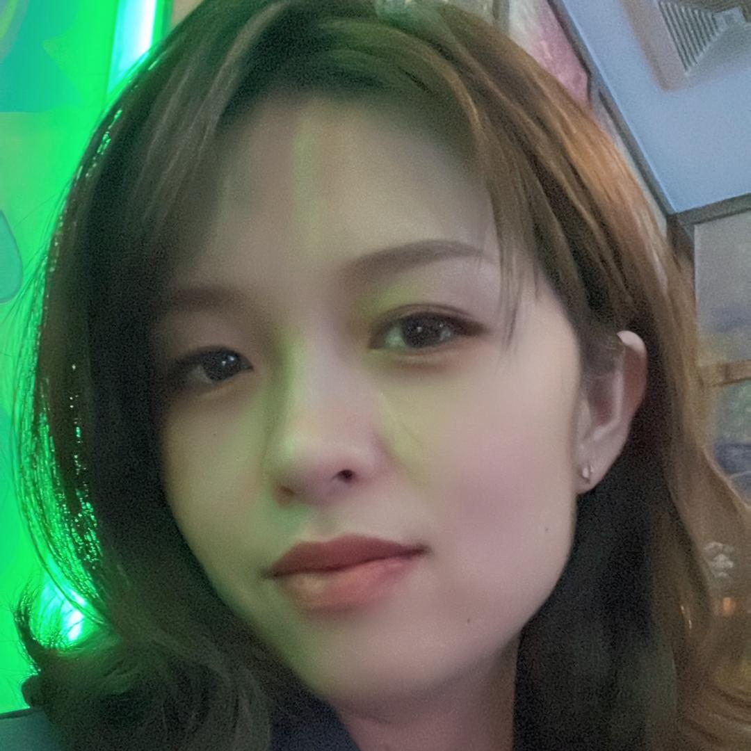 爱豆华～👩🏻🌻