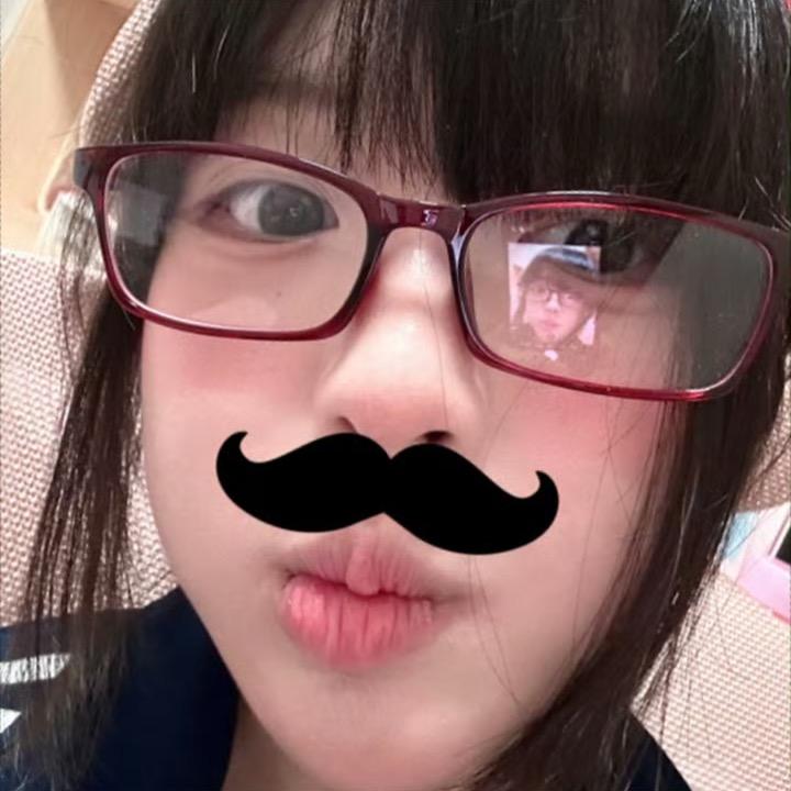 小YiovO