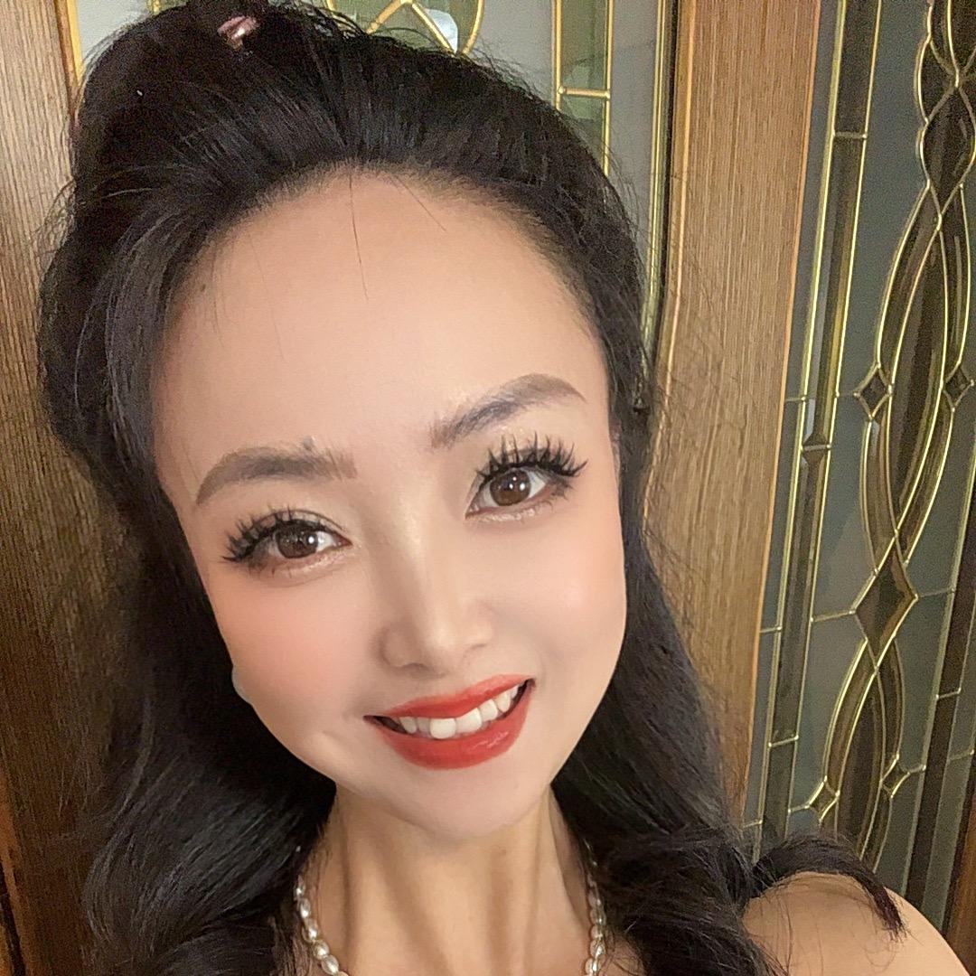 满枝翠羽