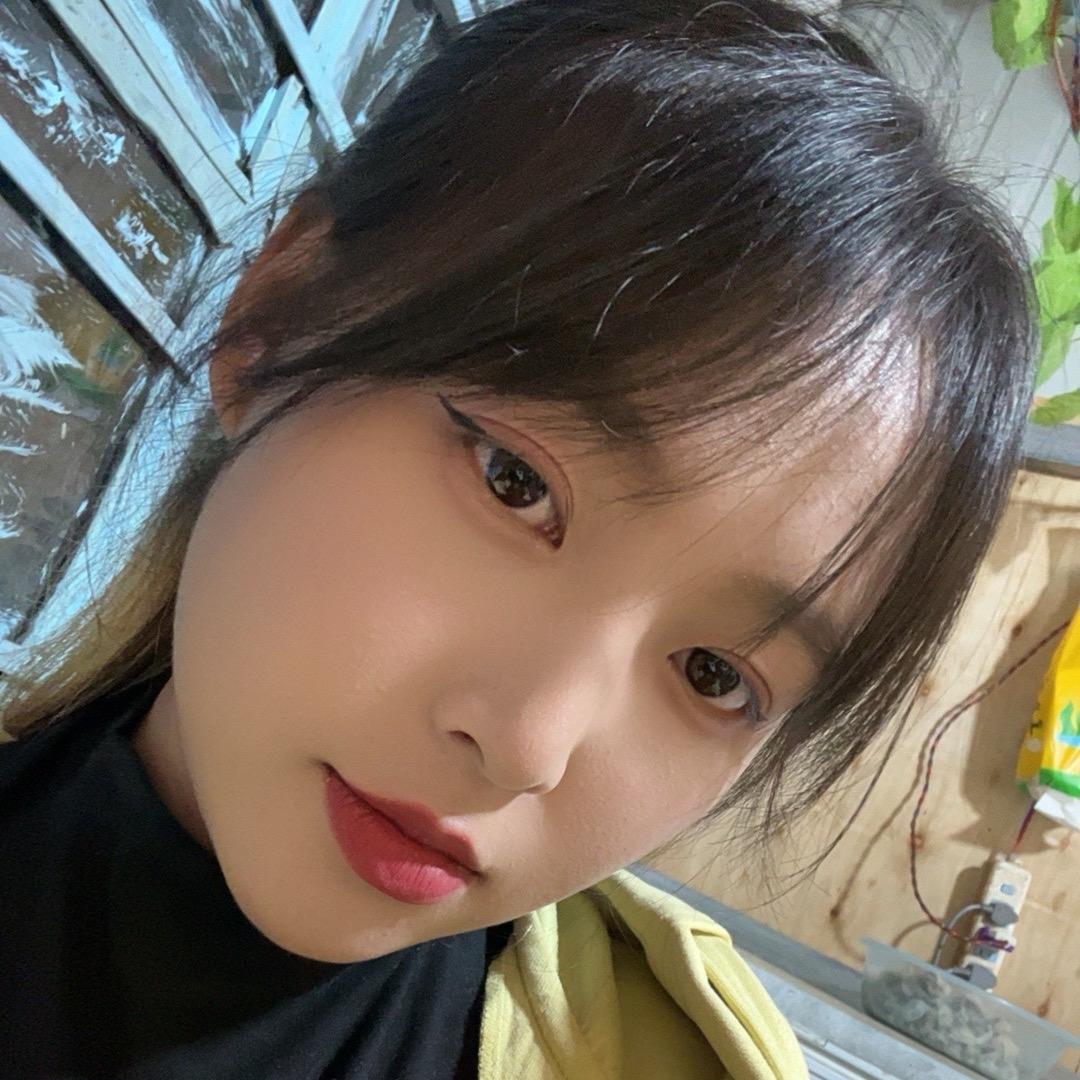 动了情的小丽💕