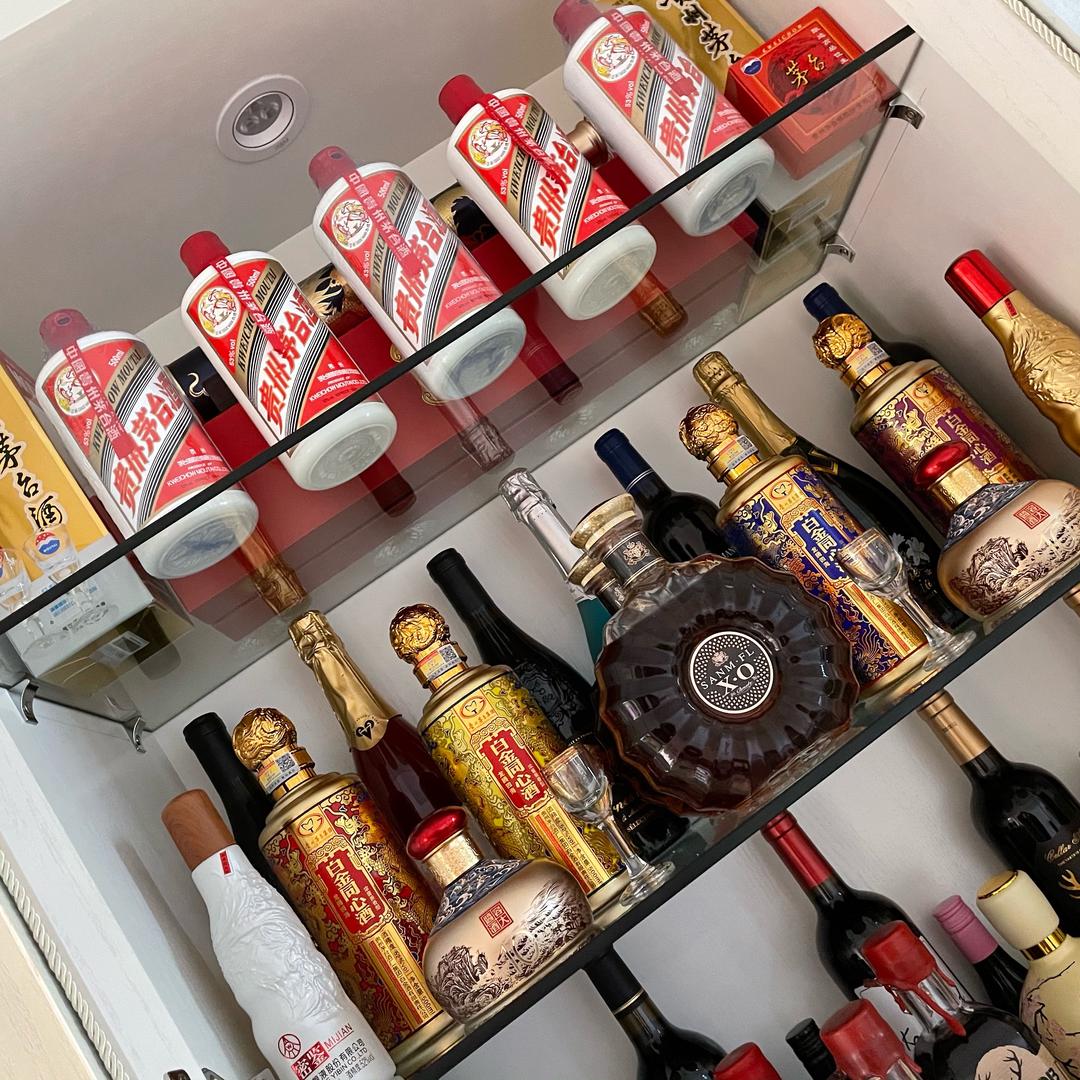 小张哥在大食堂