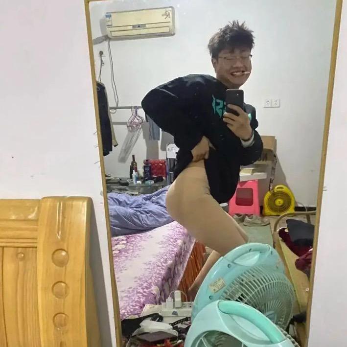Hi