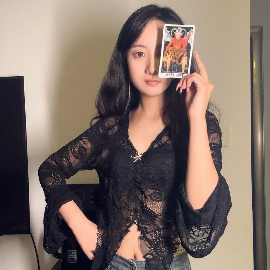 月 月 塔 罗